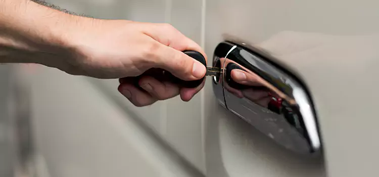 Why Choose Our Auto Locksmith Team in Carignan, QC?
