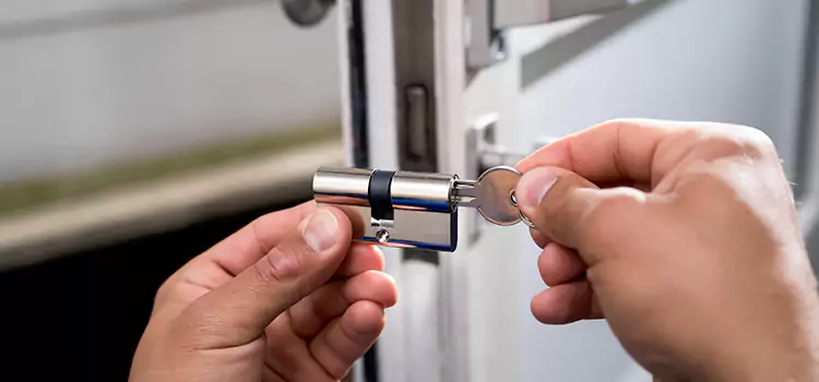 Emergency Locksmith for House Carignan