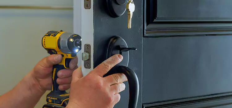 Commercial Door Lock Installation Carignan